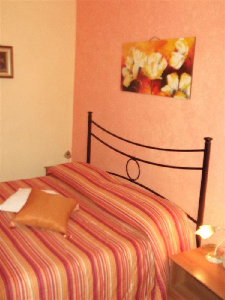 Casa Malvarosa Hotel 3*